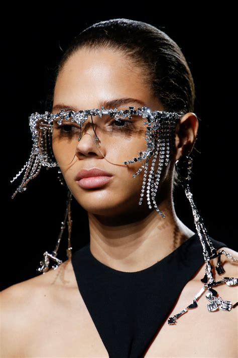 givenchy spring 2019 rtw glasses|Givenchy Spring 2019 Couture Collection .